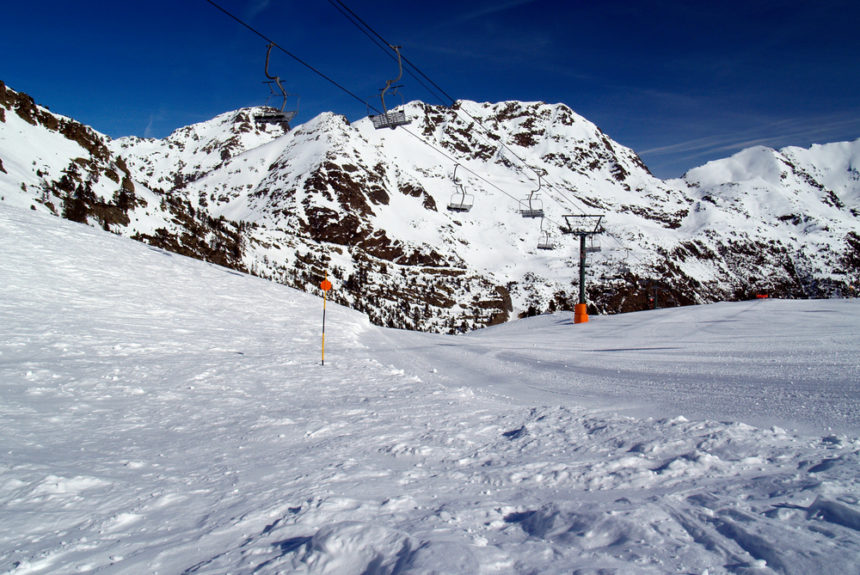 5 Top-Rated French Ski Resorts That Are Perfect for Thrillseekers
